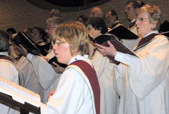 photo of Diocesan Choir singing at this year's Chrism Mass