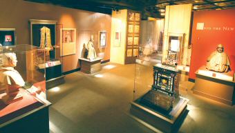 photo of 'Saint Peter and the Vatican: The Legacy of the Popes' exhibit at the Milwaukee Public Museum