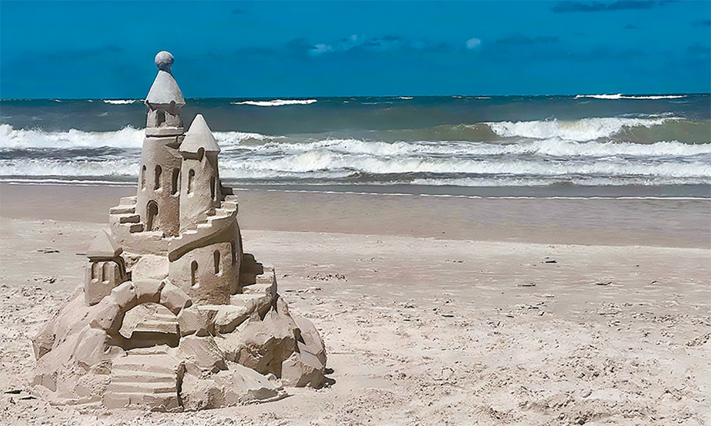 Building sandcastles of our hearts: Stay close to Our Lord’s ocean of love, mercy