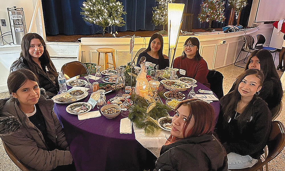 Las mujeres se preparan para la Venida de Cristo