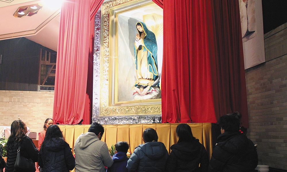 ‘Pilgrim Mother’ statue of Our Lady visits diocese
