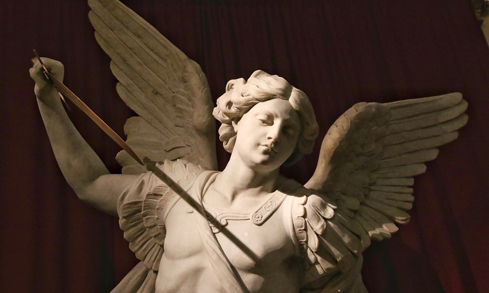 La Iglesia y los ángeles